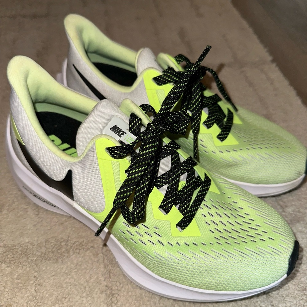 Nike Women's Athletic Shoes - Neon Yellow and Black